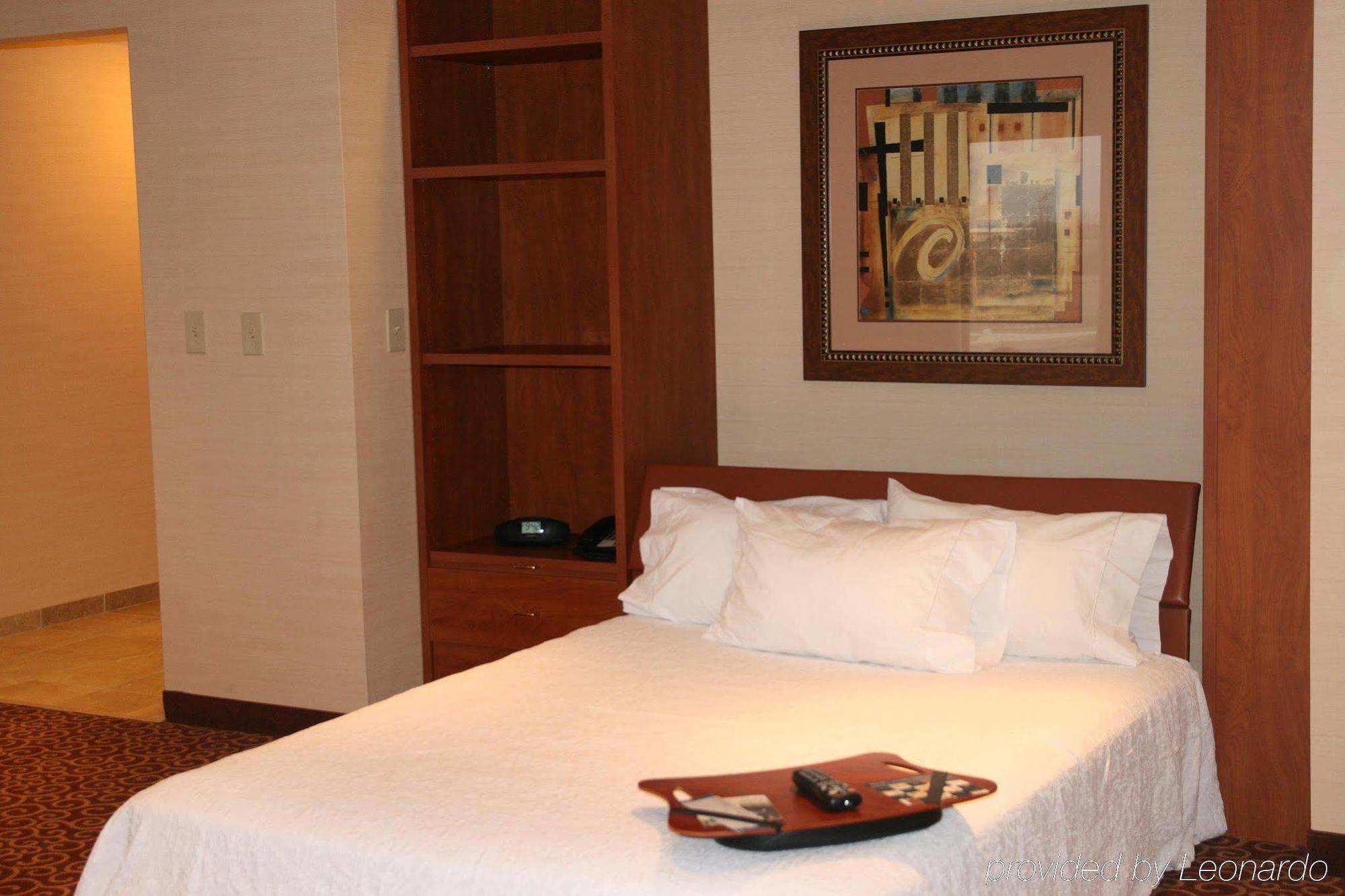 Hampton & Hotel 3*
