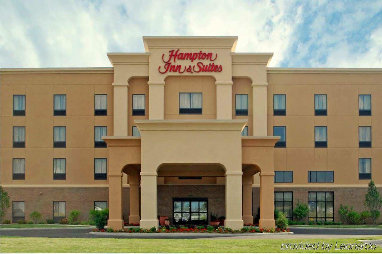 Hampton & Hotel Greensburg